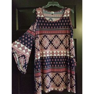 Beautiful dress with long sleeve and peek shoulder